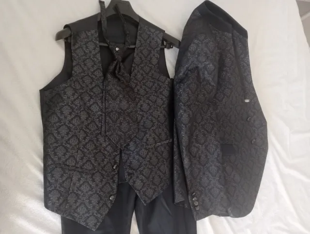 Traje de fiesta elegante