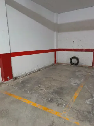 Amplia plaza de garaje