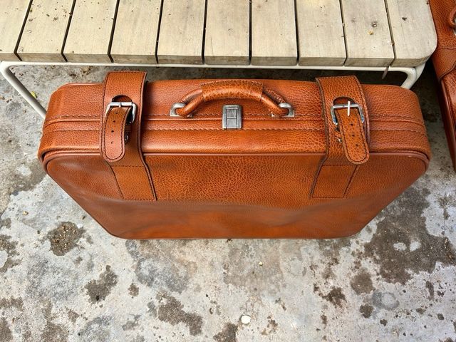 Conjunto de Maletas vintage de cuero marrón