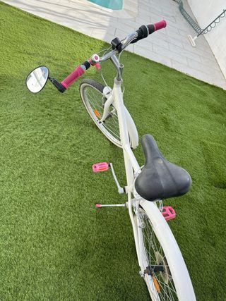 Bicicleta infantil niña blanca