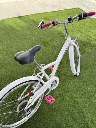 Bicicleta infantil niña blanca