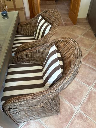 6 Sillas Mimbre + Mesa Cristal