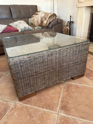 6 Sillas Mimbre + Mesa Cristal