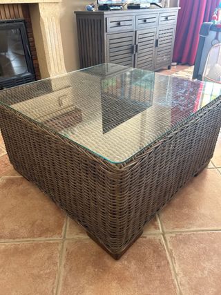 6 Sillas Mimbre + Mesa Cristal