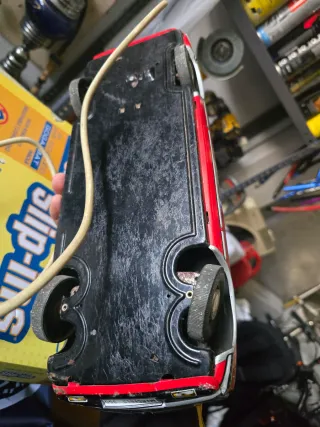 Coche de hojalata antiguo CIBIE Pirelli