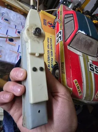 Coche de hojalata antiguo CIBIE Pirelli