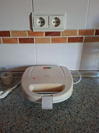 Pequeñas reparaciones de electricidad en el hogar.