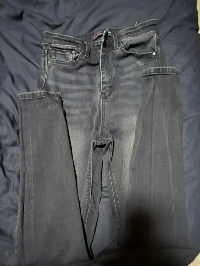 Pantalon tiro alto mujer.