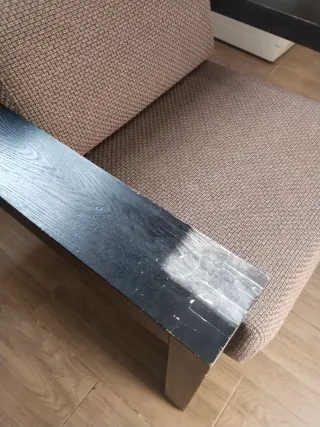 Sillón de diseño beige y negro