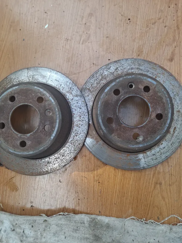 Discos de freno traseras Mercedes Vito 110