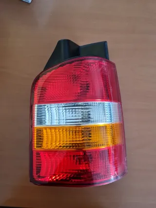 Piloto trasero derecho Volkswagen T5