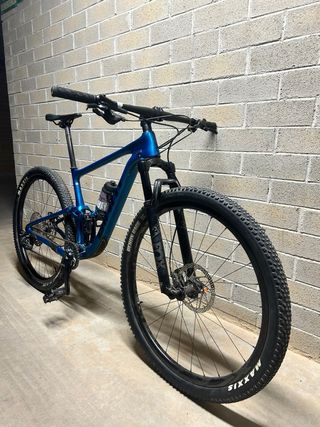 Bicicleta Giant Anthem Pro 2 (2022).