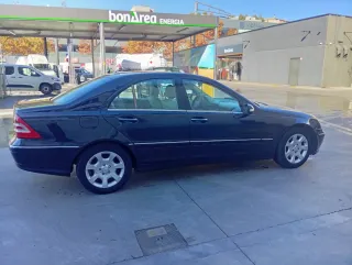 Mercedes-Benz Clase C 2004