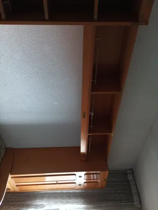 Armario de habitación madera