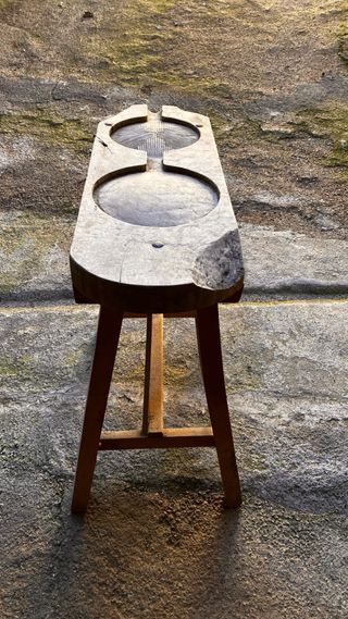 Mesa Quesera de madera Antigua,