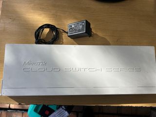 Mikrotik Cloud Router Switch 24 Puertos