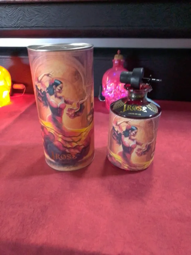 Bottiglia Gin J.Rose con astuccio