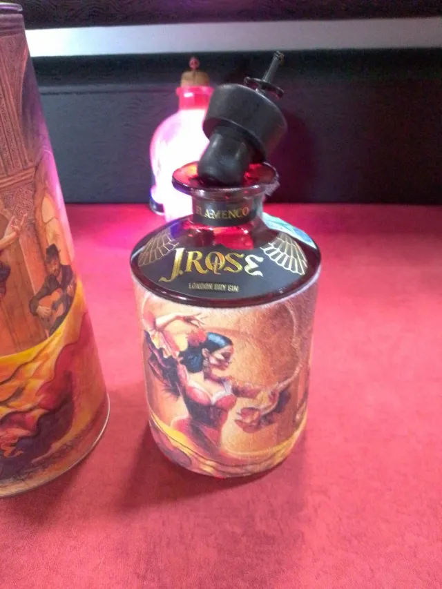 Bottiglia Gin J.Rose con astuccio