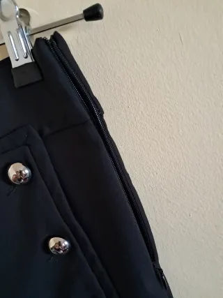 Pantalones altos negros con botones talla XS 34