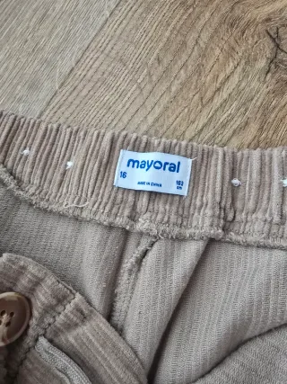 Pantalón beige de pana Mayoral