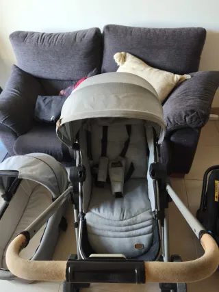 Silla de paseo, capazo y silla coche marca Chicco