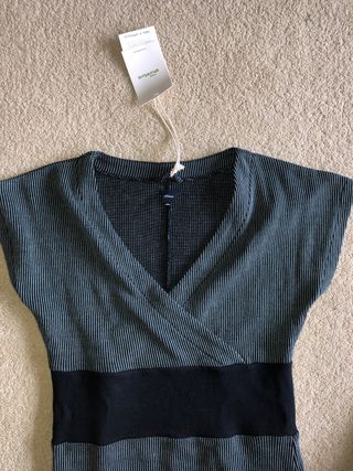 Vestido cruzado rayas gris y negro