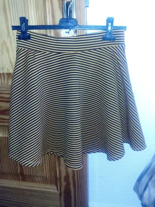 4 Faldas Nuevas por8€