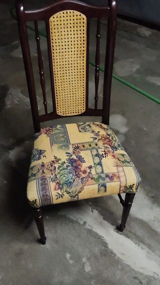 Conjunto mesa y 6 sillas madera oscura