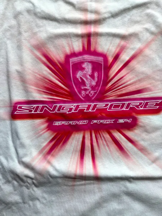 Camiseta Puma Ferrari F1 Singapore GP