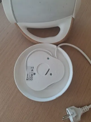 Hervidor Bergner Blanco. En perfecto estado.