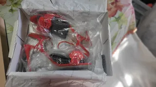 Sandalias rojas de tacón