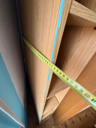 Estantería de madera