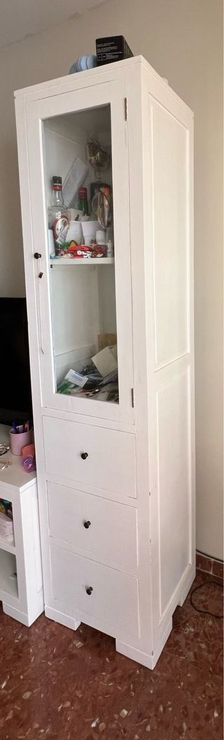 Mueble blanco vitrina y 3 cajones