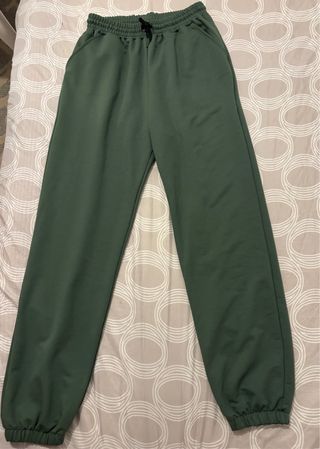 Conjunto Sudadera y Pantalón Verde