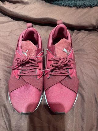 Zapatillas Puma Mujer vino/ burdeos
