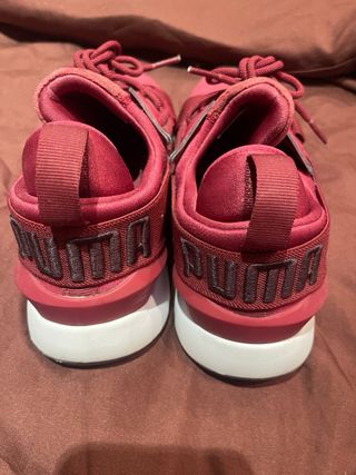 Zapatillas Puma Mujer vino/ burdeos
