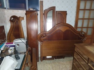 Dormitorio madera con armario