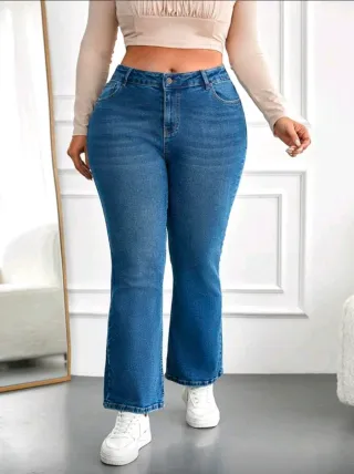 Pantalón tejano acampanado azul