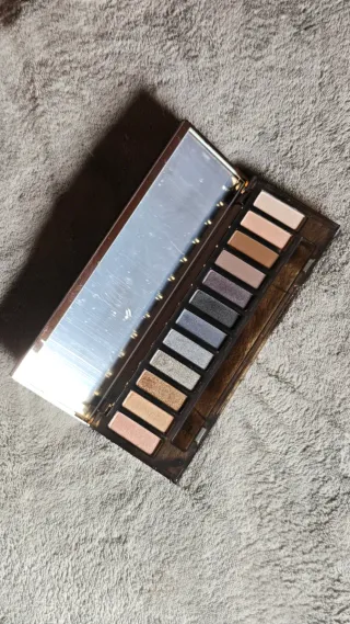Paleta de sombras Urban Decay