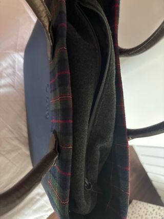 Bolso O bag azul marino con interior estampado