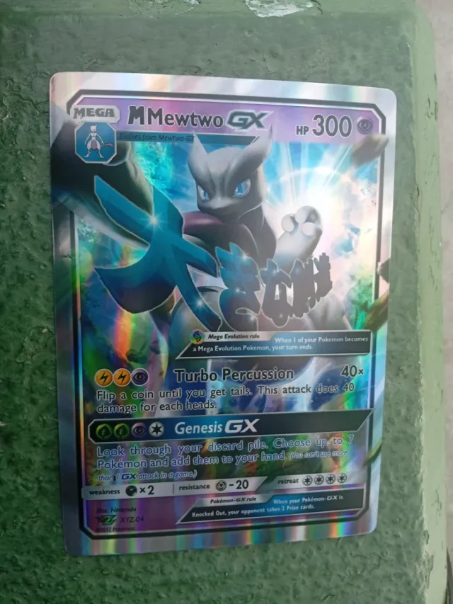 Carta Pokémon Gigante Mega Mewtwo GX