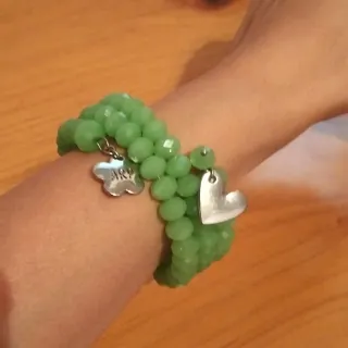 Pulsera espiral con charms