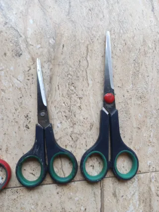 Tijeras corta hilos de costura