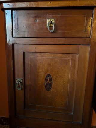 Mesillas antiguas madera y mármol