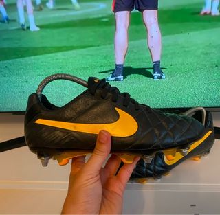 Botas Fútbol Nike Tiempo SG Pro ACC Negras/Amarill