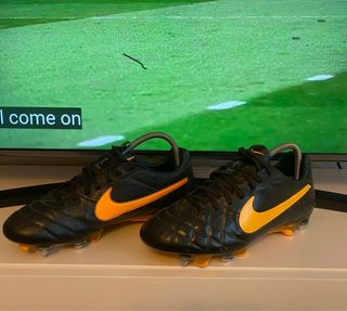 Botas Fútbol Nike Tiempo SG Pro ACC Negras/Amarill