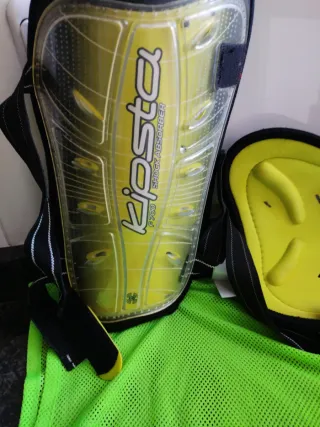 Protecciones Kipsta para fútbol