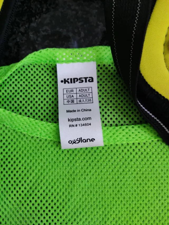 Protecciones Kipsta para fútbol