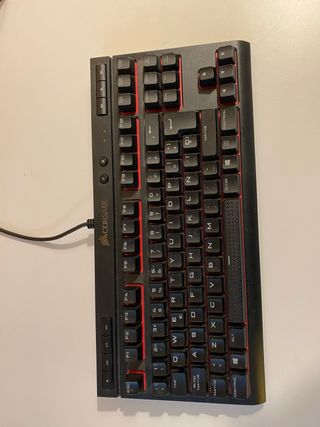 Teclado Gaming Corsair K63 Negro/Rojo