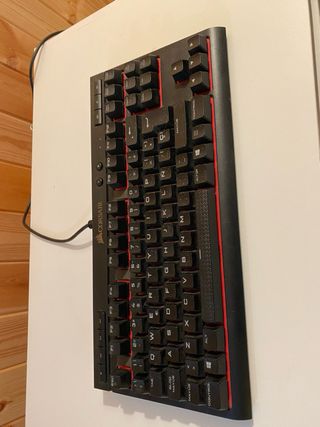 Teclado Gaming Corsair K63 Negro/Rojo